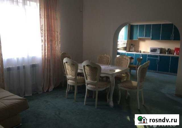 Дом 100 м² на участке 10 сот. в аренду посуточно в Астрахани Астрахань - изображение 1