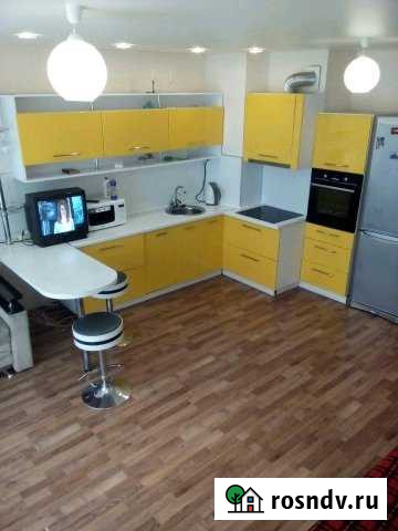 3-комнатная квартира, 90 м², 15/19 эт. в аренду посуточно в Челябинске Челябинск - изображение 1