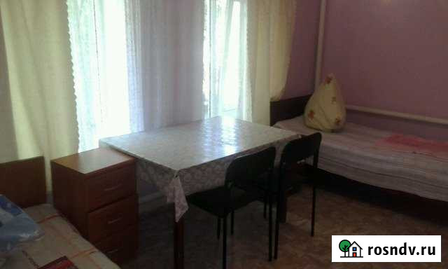 3-комнатная квартира, 65 м², 1/1 эт. в аренду посуточно в Славянске-на-Кубани Славянск-на-Кубани - изображение 1