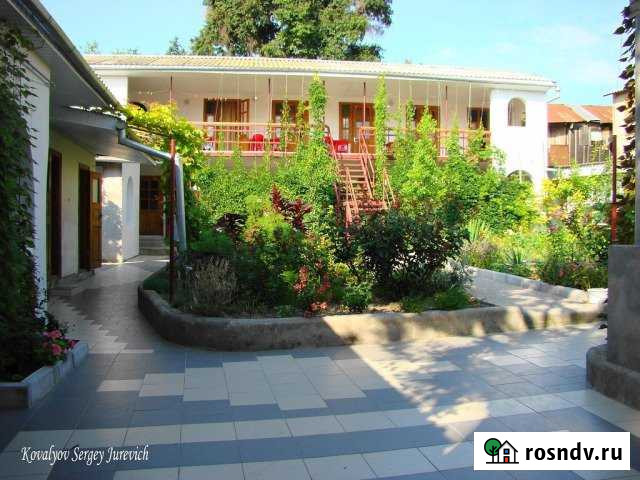 Комната 20 м² в 2-ком. кв., 1/2 эт. в аренду посуточно в Черноморском Республики Крым Черноморское - изображение 1