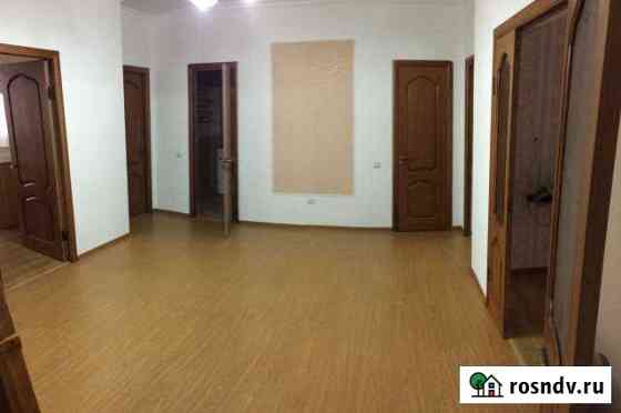 3-комнатная квартира, 110 м², 2/5 эт. в аренду на длительный срок во Владикавказе Владикавказ