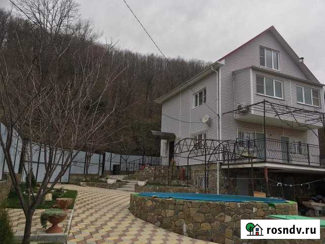 Дом 200 м² на участке 6 сот. в аренду посуточно в Туапсе Туапсе - изображение 1