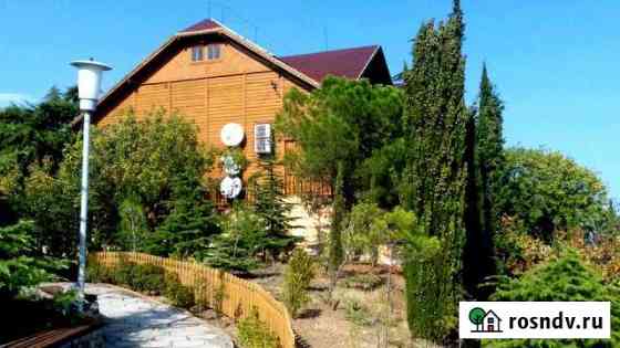 Коттедж 480 м² на участке 10 сот. на продажу в Алуште Алушта