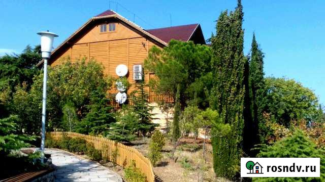 Коттедж 480 м² на участке 10 сот. на продажу в Алуште Алушта - изображение 1