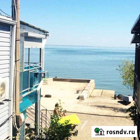 Таунхаус 60 м² на участке 1 сот. в аренду посуточно в Ейске Ейск - изображение 1