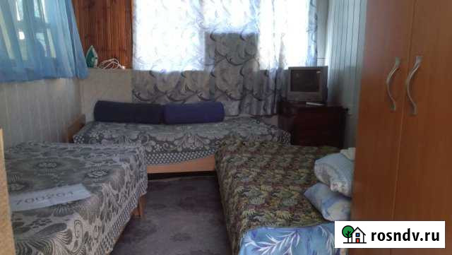 Дача 25 м² на участке 1 сот. в аренду посуточно в Ялте Ялта - изображение 1