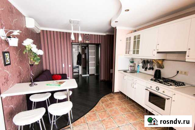 3-комнатная квартира, 100 м², 8/11 эт. в аренду посуточно в Омске Омск - изображение 1