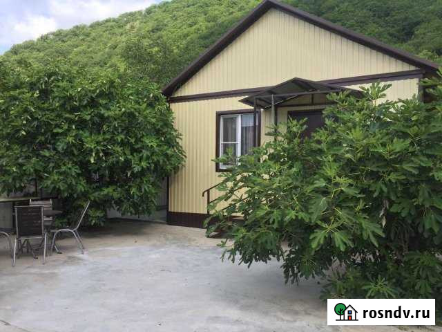 Коттедж 41 м² на участке 15 сот. в аренду посуточно в Новомихайловском кп Новомихайловский кп - изображение 1