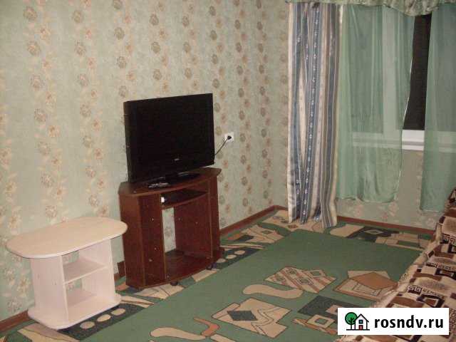 2-комнатная квартира, 42 м², 2/5 эт. в аренду посуточно в Златоусте Златоуст - изображение 1