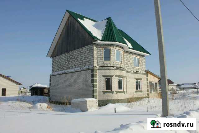Коттедж 150 м² на участке 10 сот. на продажу в Лебяжьем Алтайского края Лебяжье - изображение 1