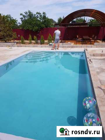 Дом 200 м² на участке 10 сот. в аренду посуточно в Волгограде Волгоград - изображение 1