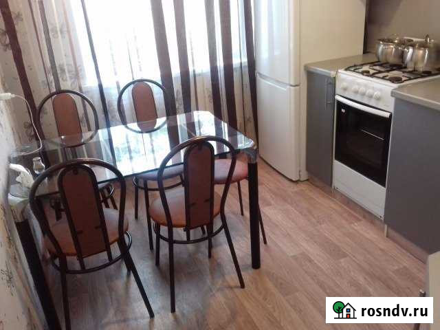 3-комнатная квартира, 65 м², 4/9 эт. в аренду посуточно в Магнитогорске Магнитогорск - изображение 1