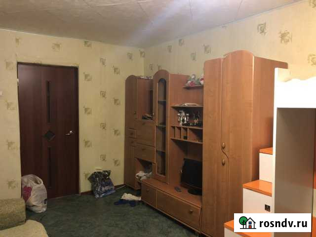 Комната 18 м² в 5-ком. кв., 2/5 эт. на продажу в Магадане Магадан - изображение 1