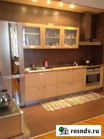 2-комнатная квартира, 80 м², 1/5 эт. в аренду на длительный срок в Ульяновске Ульяновск