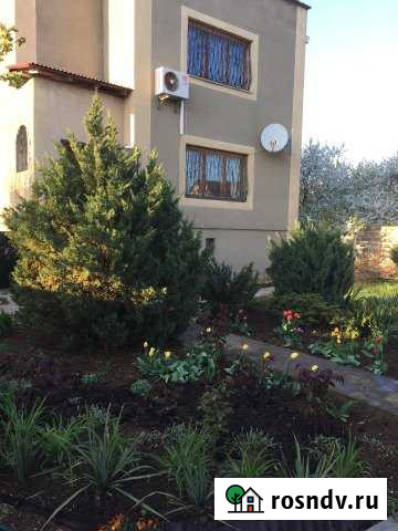 Дача 100 м² на участке 6 сот. в аренду посуточно в Евпатории Евпатория - изображение 1