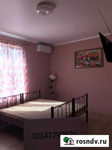 Комната 25 м² в 2-ком. кв., 1/2 эт. в аренду посуточно в Темрюке Темрюк - изображение 1