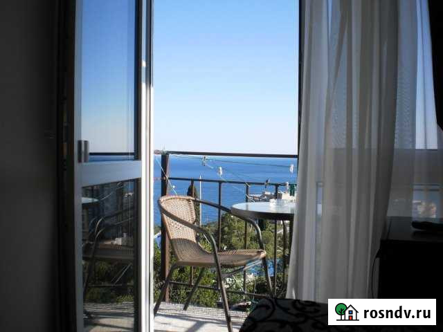 Комната 20 м² в 3-ком. кв., 3/3 эт. в аренду посуточно в Гаспре Гаспра - изображение 1