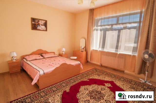 3-комнатная квартира, 140 м², 3/3 эт. в аренду посуточно в Кисловодске Кисловодск - изображение 1