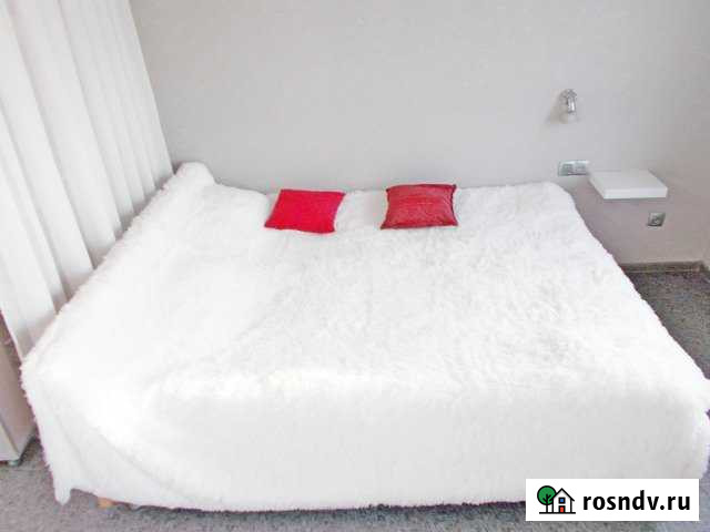 Квартира-студия, 38 м², 9/10 эт. в аренду посуточно в Набережных Челнах Набережные Челны - изображение 1