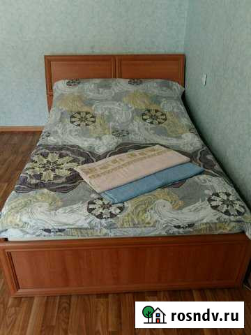 1-комнатная квартира, 32 м², 1/3 эт. в аренду посуточно в Глазове Глазов - изображение 1