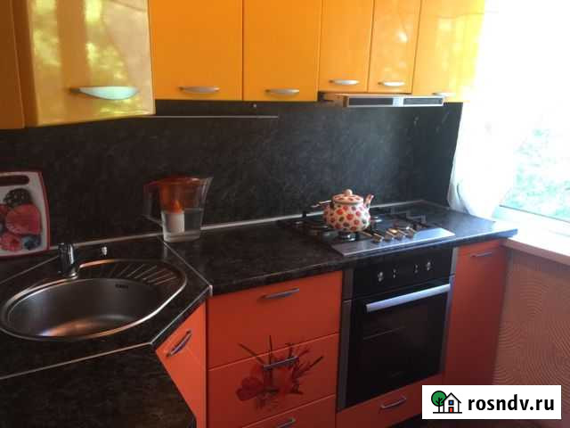 4-комнатная квартира, 61 м², 3/5 эт. на продажу в Златоусте Златоуст - изображение 1