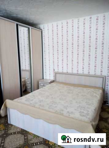 1-комнатная квартира, 30 м², 1/5 эт. в аренду посуточно в Шадринске Шадринск - изображение 1