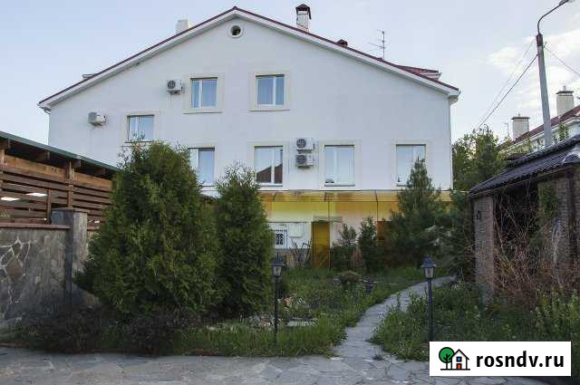 Таунхаус 400 м² на участке 4.5 сот. на продажу в Челябинске Челябинск - изображение 1