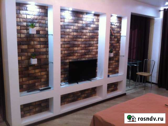 1-комнатная квартира, 30 м², 3/5 эт. в аренду посуточно в Новомосковске Новомосковск - изображение 1