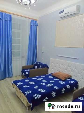 Комната 16 м² в 2-ком. кв., 1/2 эт. в аренду посуточно в Алупке Алупка - изображение 1