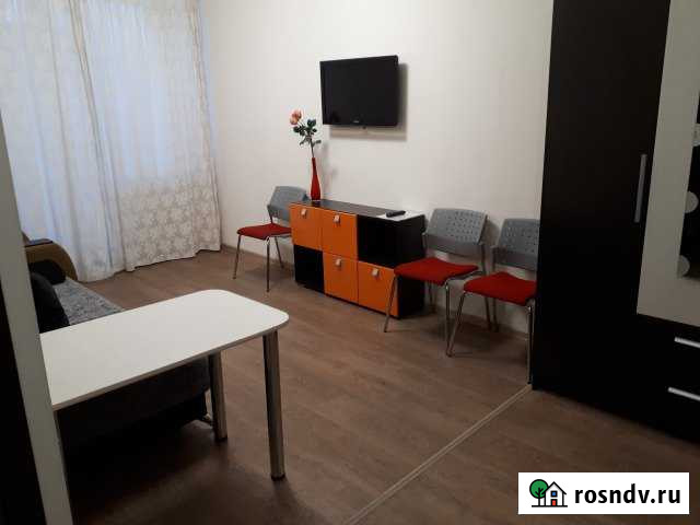 1-комнатная квартира, 32 м², 1/5 эт. в аренду посуточно в Златоусте Златоуст - изображение 1