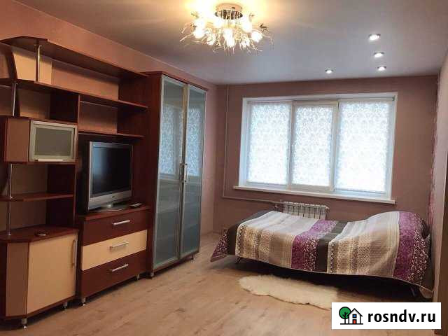 1-комнатная квартира, 35 м², 1/5 эт. в аренду посуточно в Дзержинске Дзержинск - изображение 1