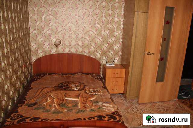 1-комнатная квартира, 32 м², 3/5 эт. в аренду посуточно в Каменске-Уральском Каменск-Уральский - изображение 1