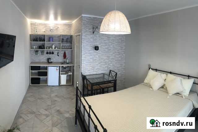 Комната 20 м² в 4-ком. кв., 2/3 эт. в аренду посуточно в Новомихайловском кп Новомихайловский кп - изображение 1