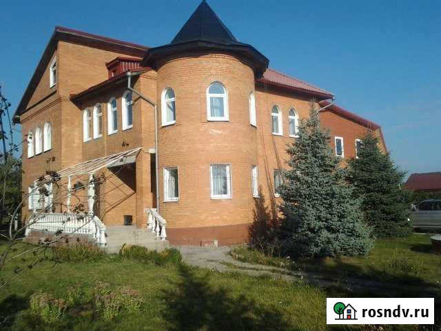 Коттедж 350 м² на участке 30 сот. в аренду посуточно в Рязани Рязань - изображение 1