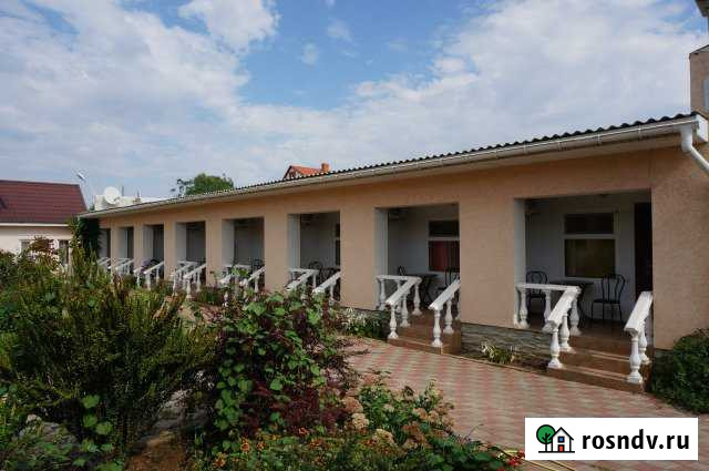 Комната 16 м² в 8-ком. кв., 1/1 эт. в аренду посуточно в Саках Саки - изображение 1