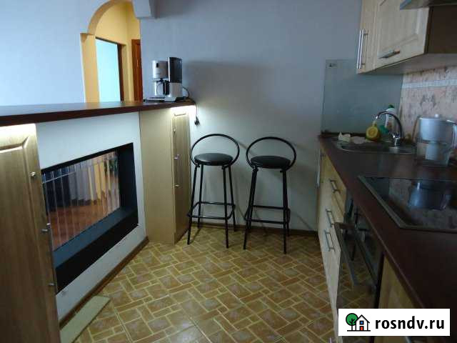 3-комнатная квартира, 65 м², 9/9 эт. в аренду на длительный срок в Бердске Бердск - изображение 1