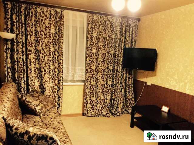 2-комнатная квартира, 56 м², 1/5 эт. в аренду посуточно в Мурманске Мурманск - изображение 1