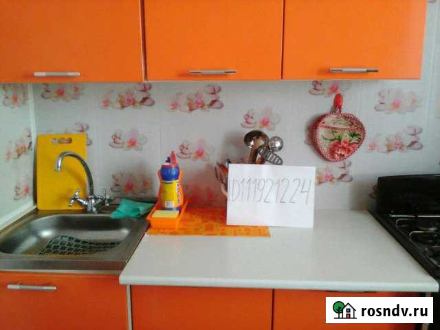 1-комнатная квартира, 40 м², 2/5 эт. в аренду посуточно в Тихвине Тихвин - изображение 1