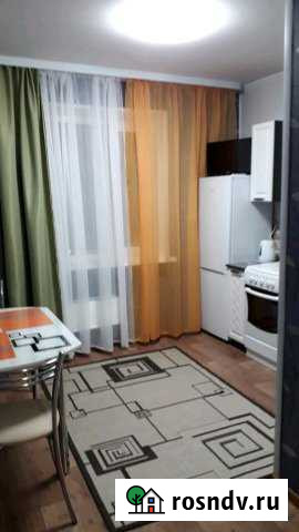 1-комнатная квартира, 33 м², 3/5 эт. в аренду посуточно в Ноябрьске Ноябрьск - изображение 1