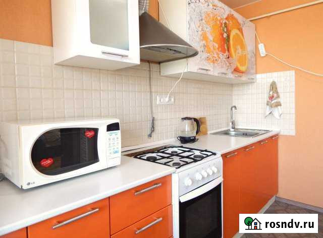 2-комнатная квартира, 52 м², 2/6 эт. в аренду посуточно в Воткинске Воткинск - изображение 1