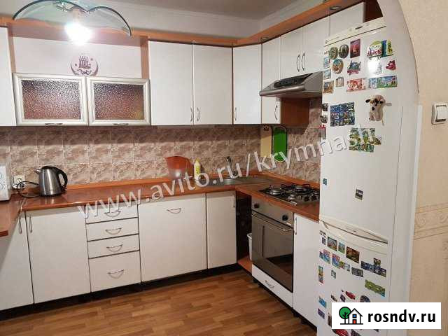 3-комнатная квартира, 80 м², 3/9 эт. в аренду на длительный срок в Севастополе Севастополь - изображение 1