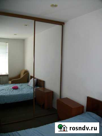 Комната 20 м² в 3-ком. кв., 3/5 эт. в аренду посуточно в Новороссийске Новороссийск - изображение 1