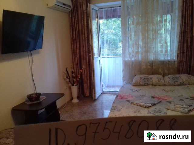 1-комнатная квартира, 40 м², 3/5 эт. в аренду посуточно в Дивноморском Дивноморское - изображение 1