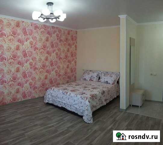 1-комнатная квартира, 35 м², 2/5 эт. в аренду посуточно в Бугуруслане Бугуруслан - изображение 1