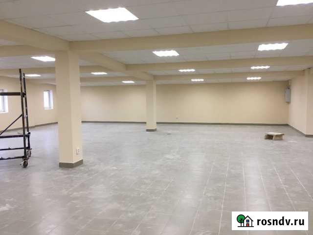 Торговая площадь 380 кв м в ТЦ в центре Котельнича Киров - изображение 1