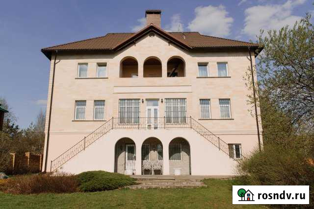 Коттедж 500 м² на участке 20 сот. в аренду посуточно в Краснознаменске Московской области Краснознаменск - изображение 1