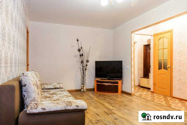 2-комнатная квартира, 50 м², 3/5 эт. в аренду посуточно в Воркуте Воркута - изображение 1