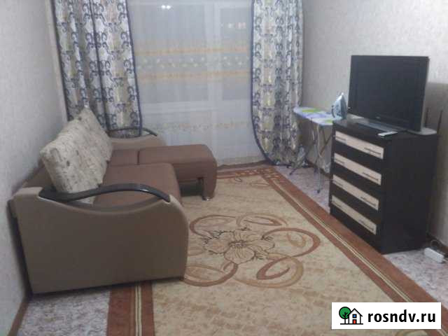 1-комнатная квартира, 34 м², 2/5 эт. в аренду посуточно в Саянске Саянск - изображение 1