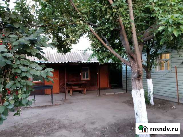 Дом 65 м² на участке 3 сот. в аренду посуточно в Волжском Волгоградской области Волжский - изображение 1