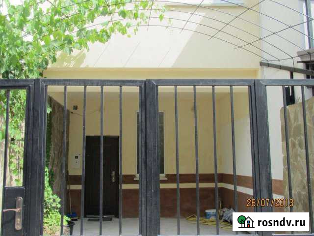 Таунхаус 200 м² на участке 2 сот. на продажу в Ялте Ялта - изображение 1